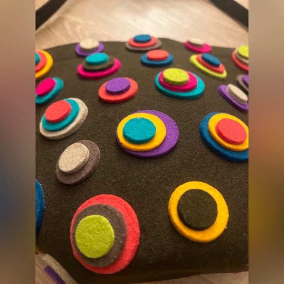 Handmade Peruvian Colorful Polka Dot Handbag made with sheep’s wool felt - Picture 8 of 8